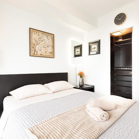 Bright Condo In The Heart Of Toronto Exteriér fotografie