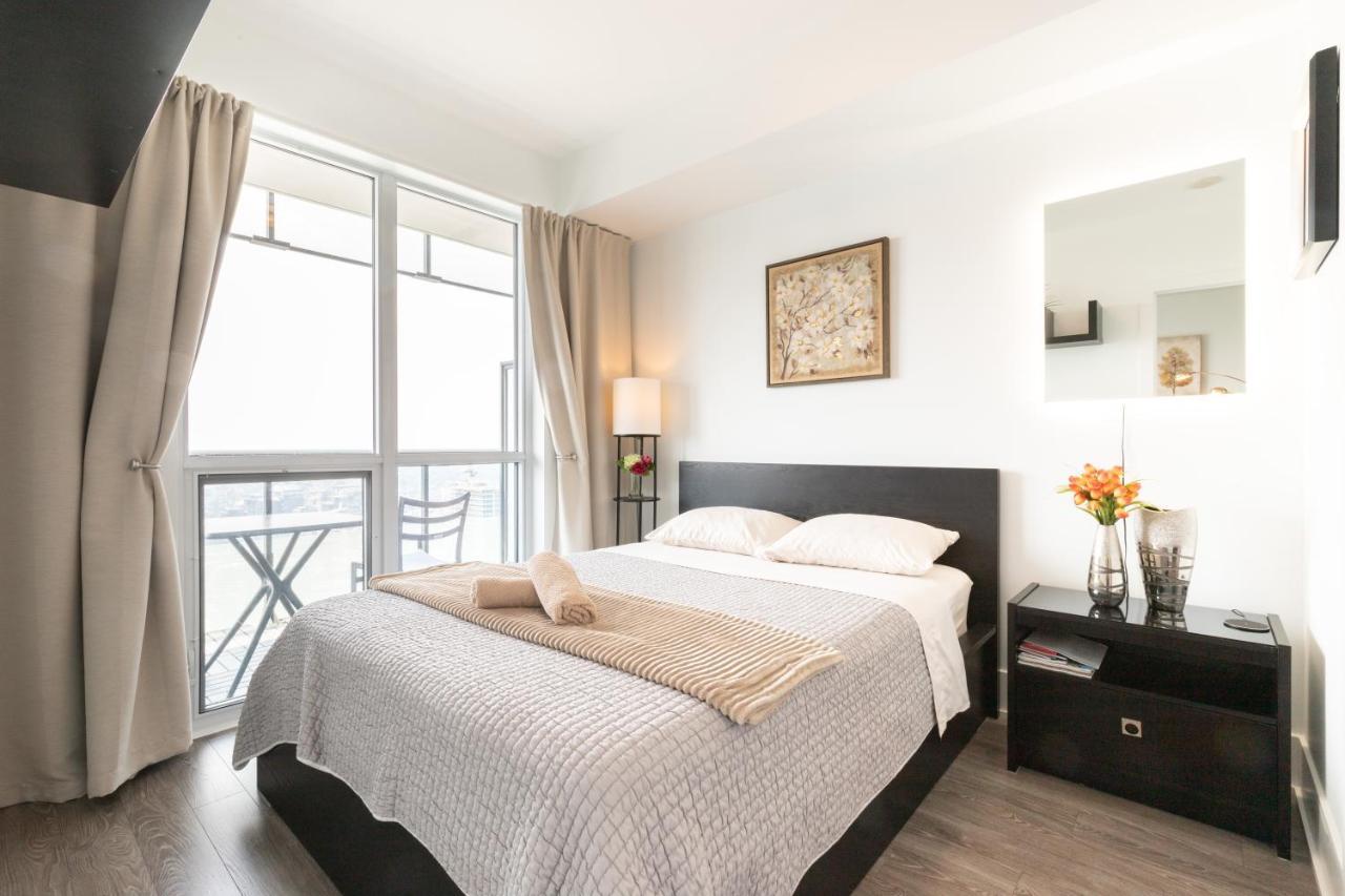 Bright Condo In The Heart Of Toronto Exteriér fotografie