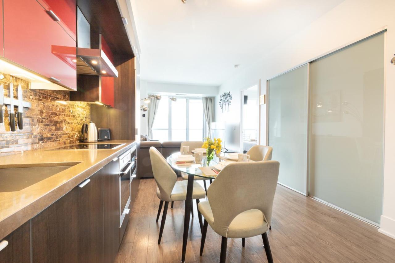 Bright Condo In The Heart Of Toronto Exteriér fotografie