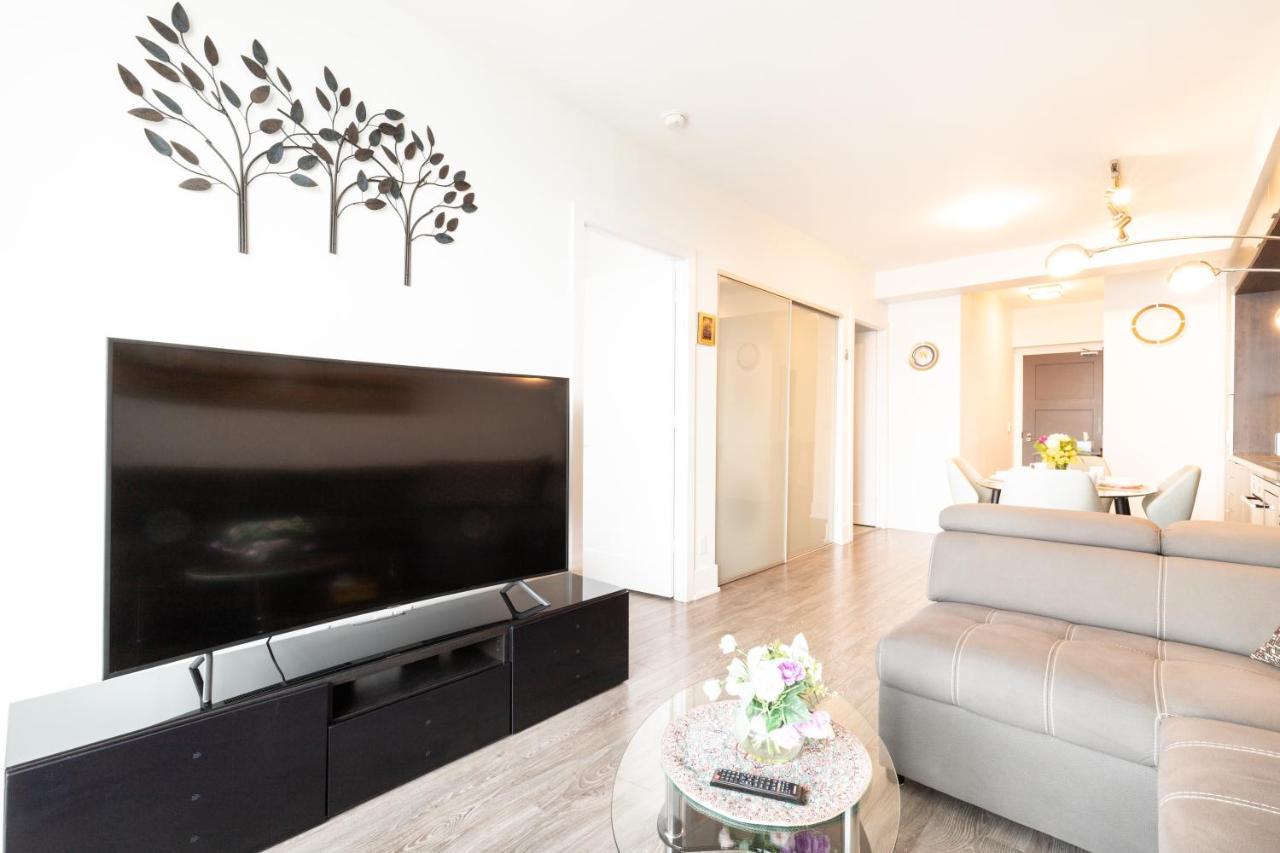 Bright Condo In The Heart Of Toronto Exteriér fotografie