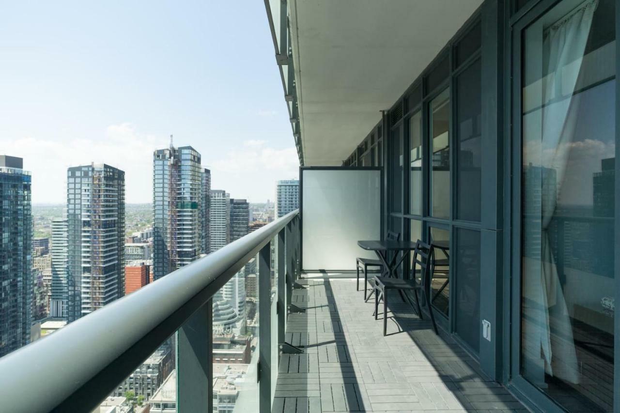 Bright Condo In The Heart Of Toronto Exteriér fotografie