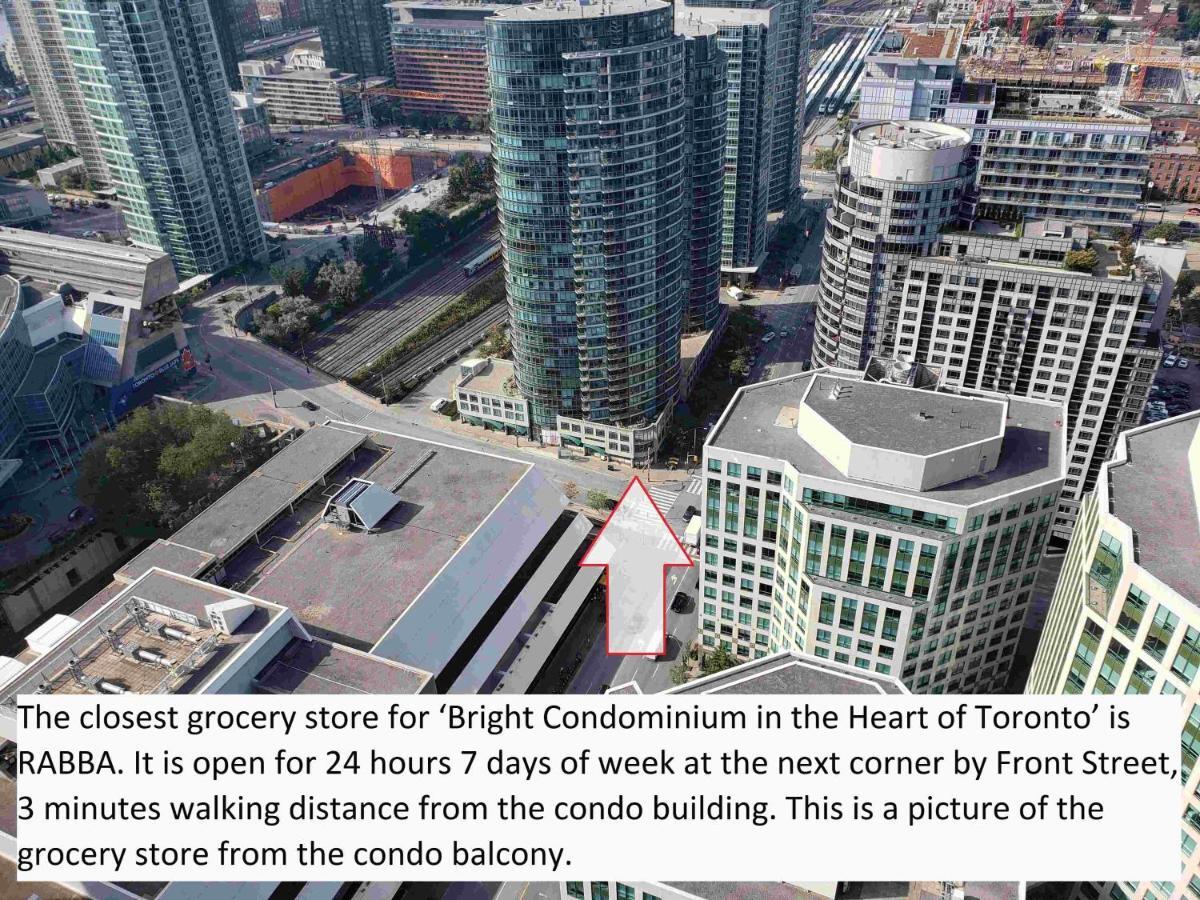 Bright Condo In The Heart Of Toronto Exteriér fotografie